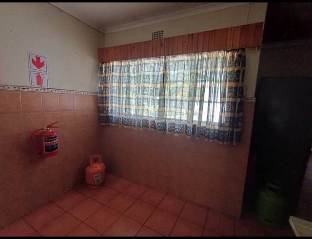 4 BEDROOM HOUSE TO LET IN VANDERBIJLPARK SE 7